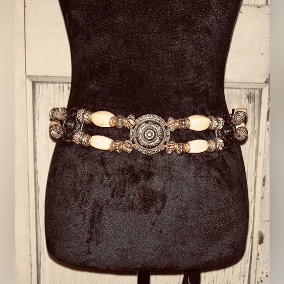 🪅🪅Embellished BOHO Concho & Bead Belt🪅🪅 - Picture 2 of 4